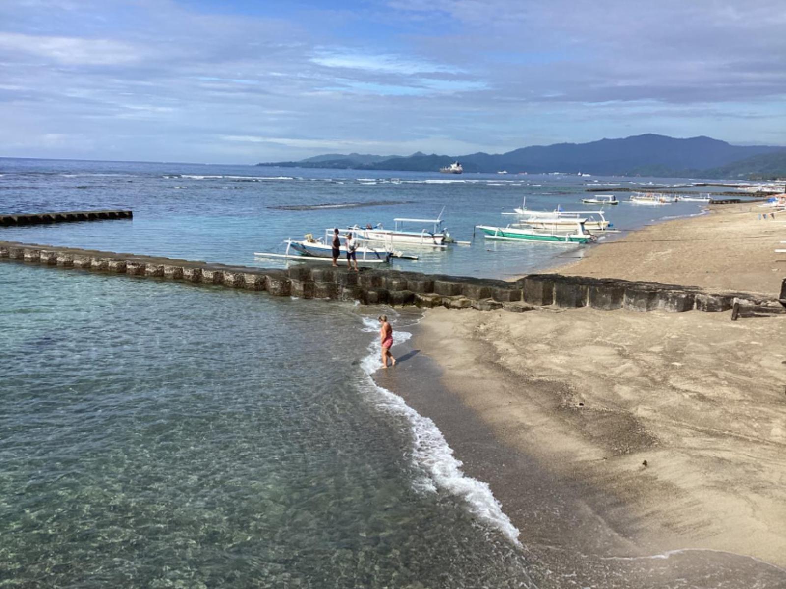 Puri Oka Beach Bungalows จันดีดาซา ภายนอก รูปภาพ